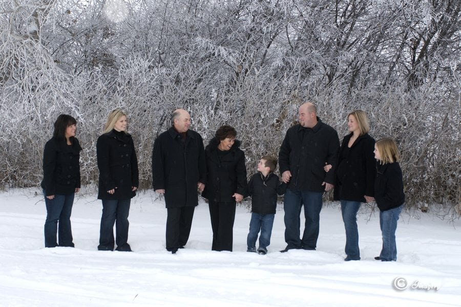 Professional Photo Family Outside in Snow
